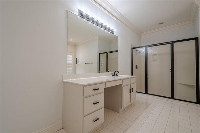 Building Photo - 34 Johnston Row NW