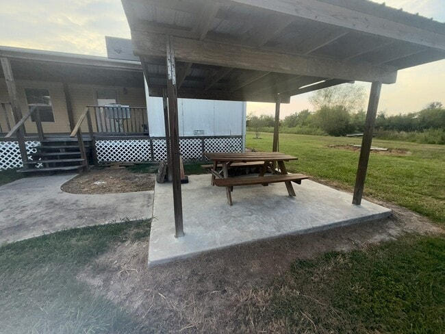 Building Photo - 1567 Co Rd 486