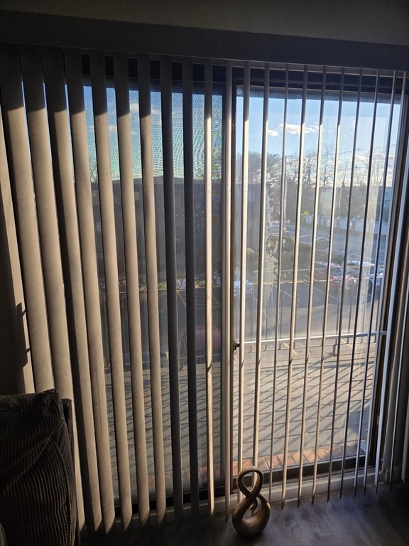 Building Photo - 800 County St