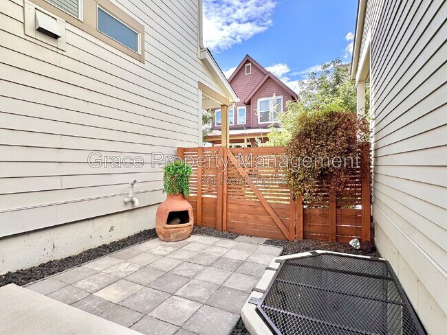 Building Photo - 1658 W 66th Ave