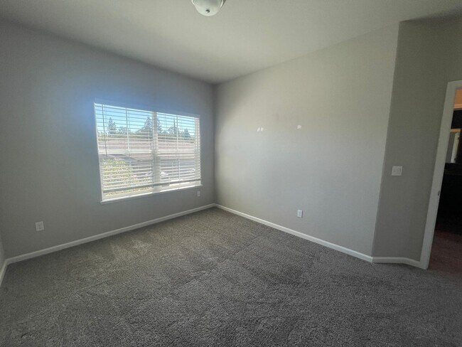 Building Photo - Private Condo in Awesome Rocklin Location!