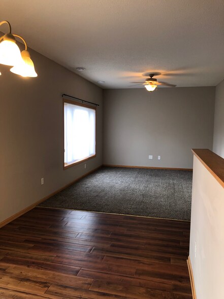 Building Photo - 2106 Linden Trl