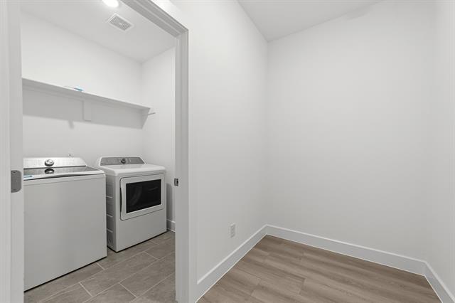 Building Photo - 2031 Roaring Frk Dr
