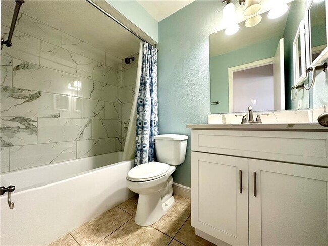 Building Photo - 1116 Timberbend Cir