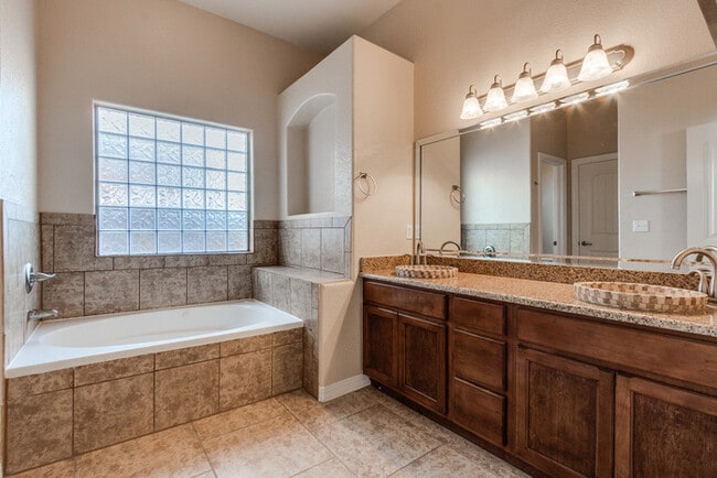 Building Photo - Custom 1 Story Home in Sandstone Ranch Est...