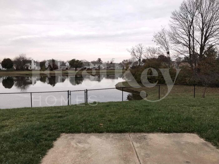 Building Photo - 1380 Pencross Ln