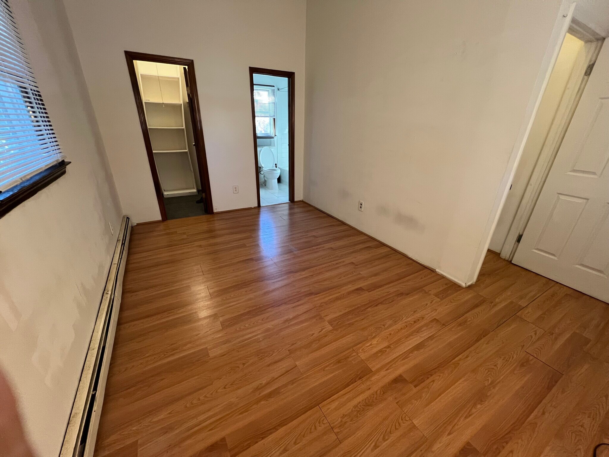 Building Photo - 17 Towne Ln