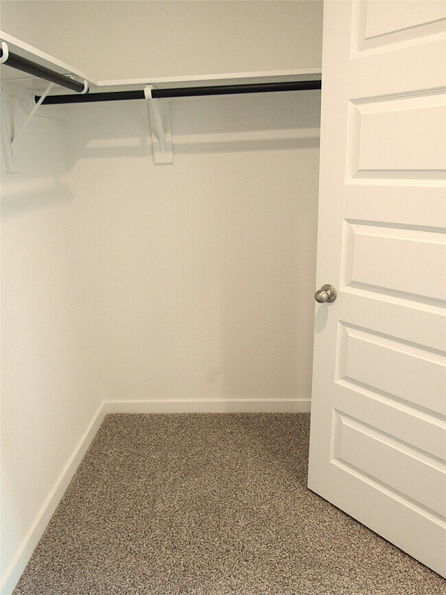 Building Photo - 2807 Glengary River Wy