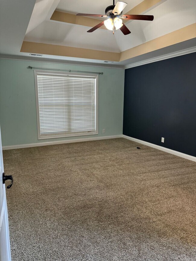 Building Photo - 1701 Winterhaven Ct