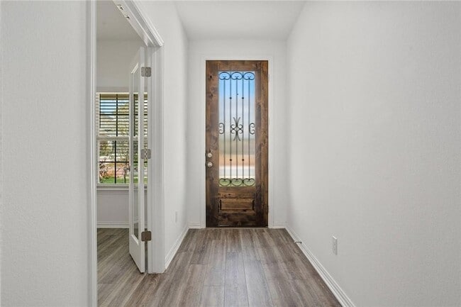 Building Photo - 613 Silent Crk Cv