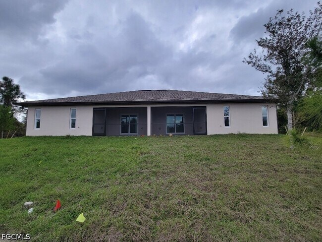 Building Photo - 113 Hightower Ave S