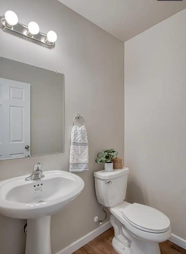 Building Photo - Modern 3-Bedroom Home with Resort-Style Amenities