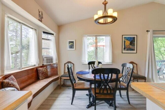 Building Photo - 20719 Ponderosa Way