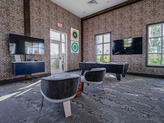 Building Photo - 9405 Serapis Wy