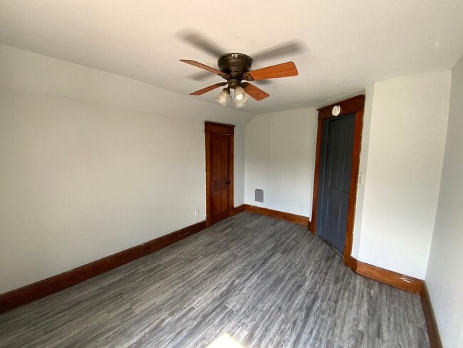 Building Photo - 28 S Griffin St