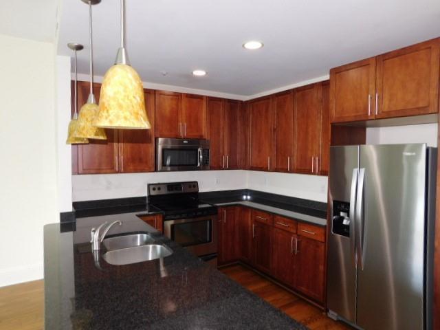 Building Photo - 943 N Ormewood Park Dr SE