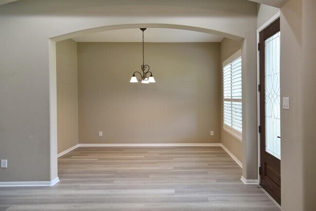 Building Photo - 9242 Solvista Pass Ln