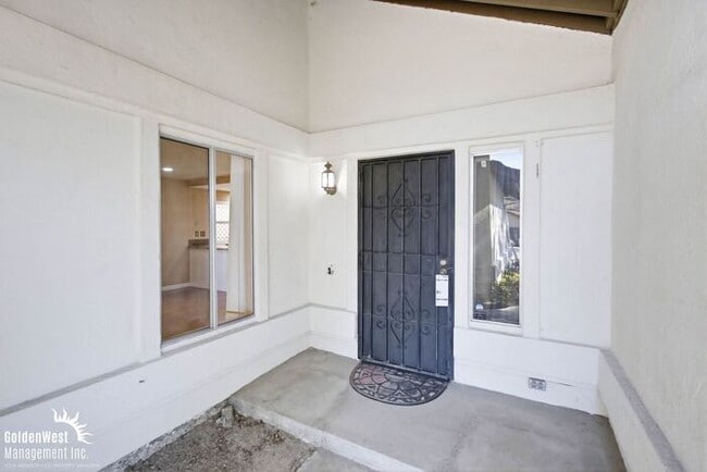 Building Photo - Beautiful 3Bdm 2Ba Home with Scenic Views in Rancho Peñasquitos!