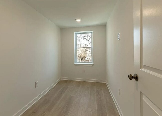 Building Photo - 2531 N Lee St