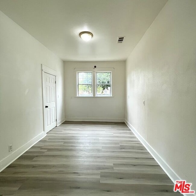 Building Photo - 1224 Lincoln St