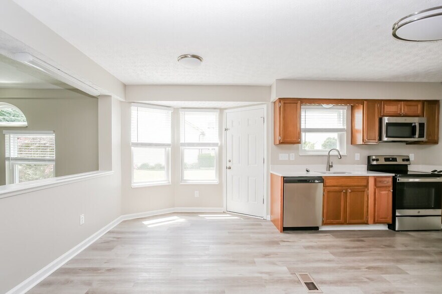 Building Photo - 3873 Carlotta St
