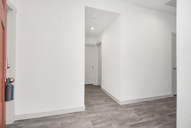 Building Photo - 12814 Heddington Grv Ln