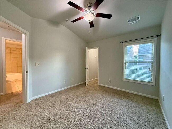 Building Photo - 5115 Breezewood Cir