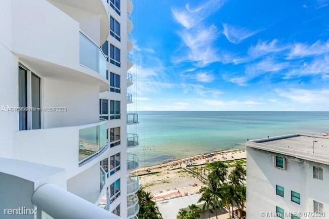 Building Photo - 1 br, 1 bath Condo - 6365 Collins Ave UNFU...