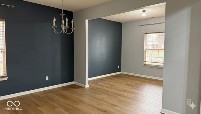 Building Photo - 645 Fireside Dr