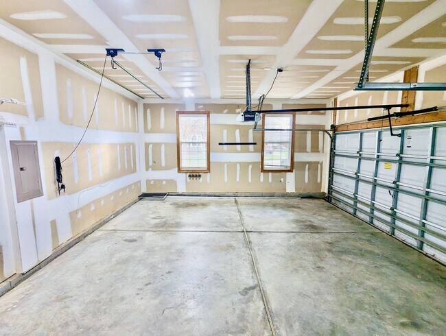 Building Photo - Ashfield Place