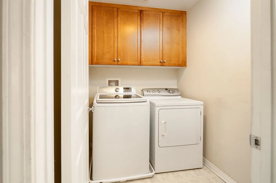 Building Photo - 25357 Avanti Ct