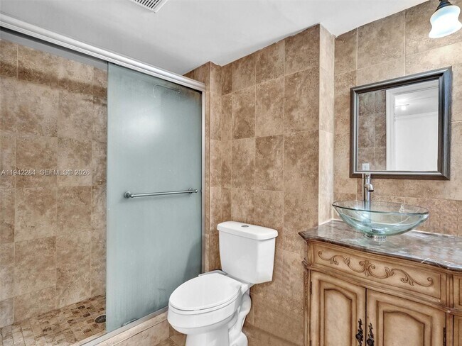 Building Photo - 20381 NE 30th Ave