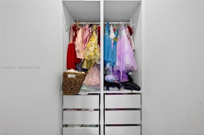 Building Photo - 4349 Veleiros Ave