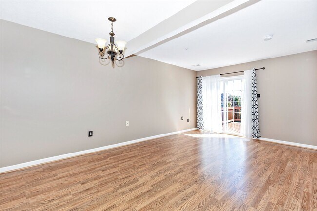 Building Photo - New Market West Rental