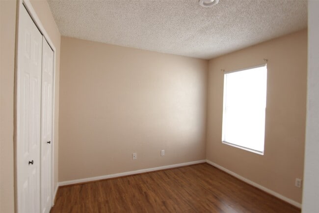 Building Photo - 1018 Yorkshire Hollow Ln