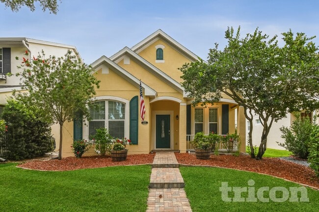 Building Photo - 204 Addington Dr