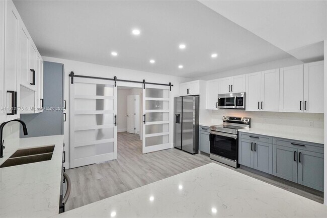 Building Photo - 11730 NW 3rd Ave