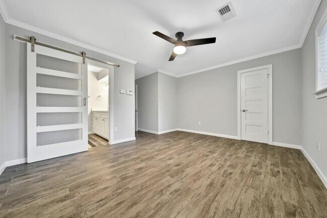 Building Photo - 5506 Braesvalley Dr