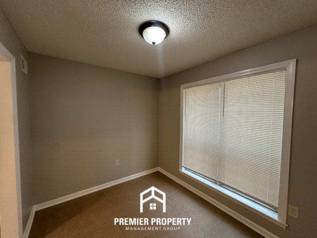 Building Photo - 5599 Sweet Gum Dr