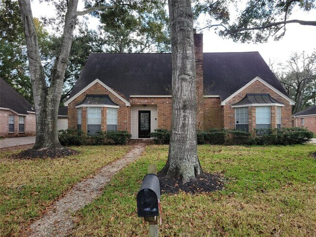 Primary Photo - 22447 Wetherburn Ln
