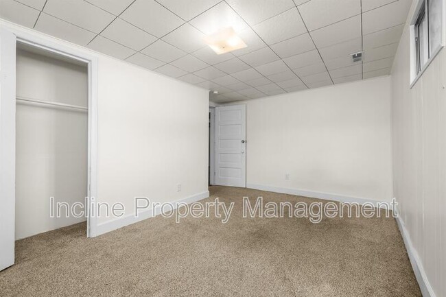 Building Photo - 732 E 200 N St