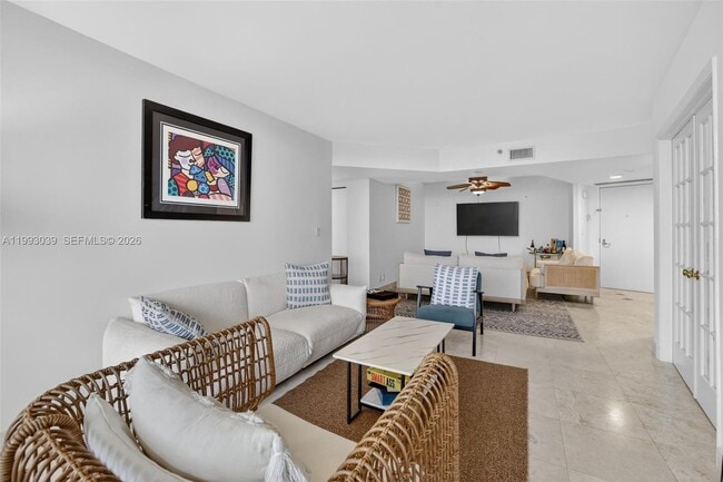 Building Photo - 1000 W Island Blvd