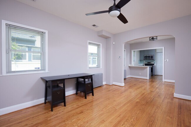 Building Photo - Charming 3BR/2BADetached Bungalow Blocks to the Arboretum is Move-in Ready!