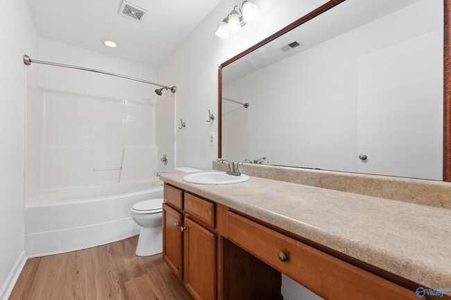 Building Photo - 15328 Mill Valley Dr