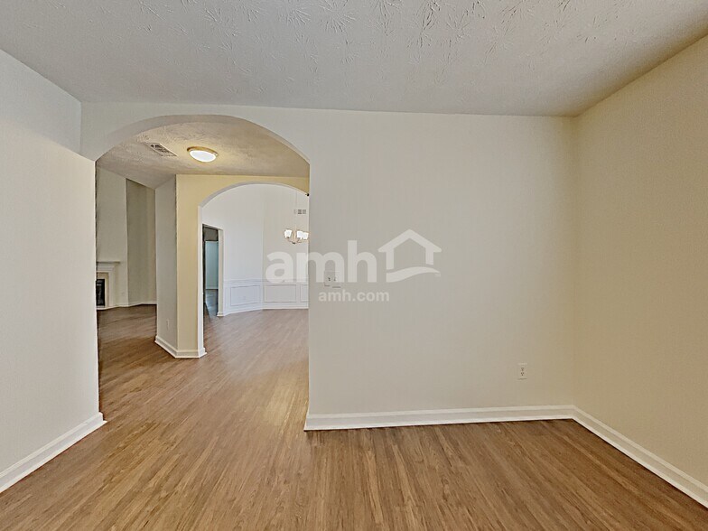 Building Photo - 3563 Dunbar Ln