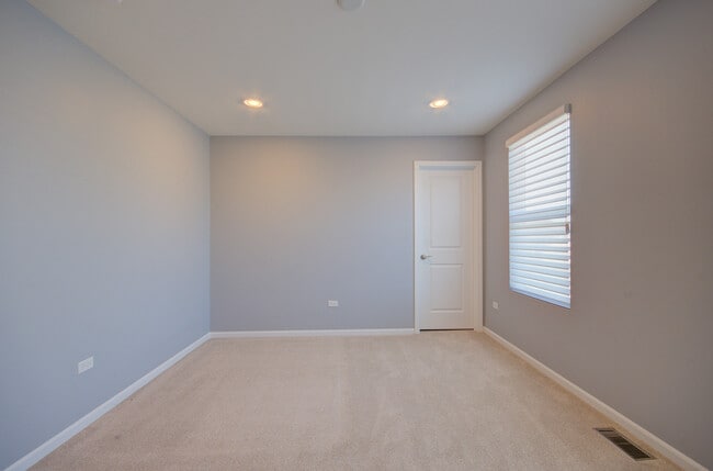 Building Photo - 15728 Brookshore Dr