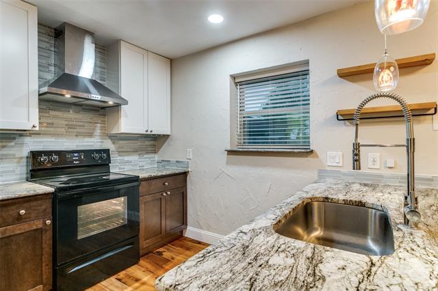 Building Photo - 3019 Panhandle Dr