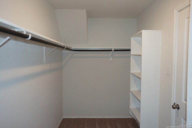 Building Photo - 3327 Stoney Knoll