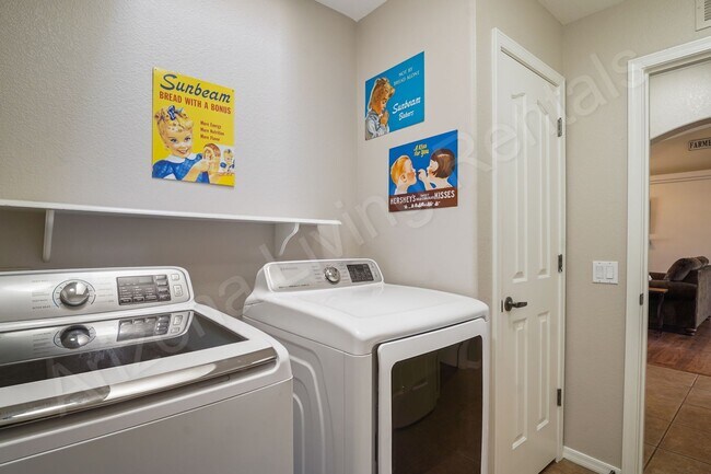 Building Photo - FURNISHED AVAILABLE APRIL 20th, 2026 - SEPTEMBER 30th, 2026