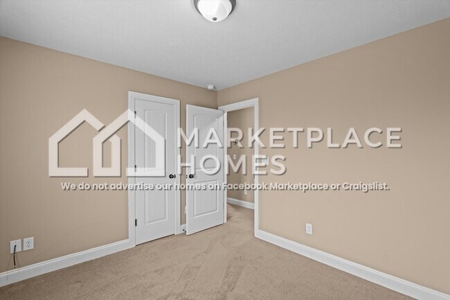 Building Photo - 108 James St